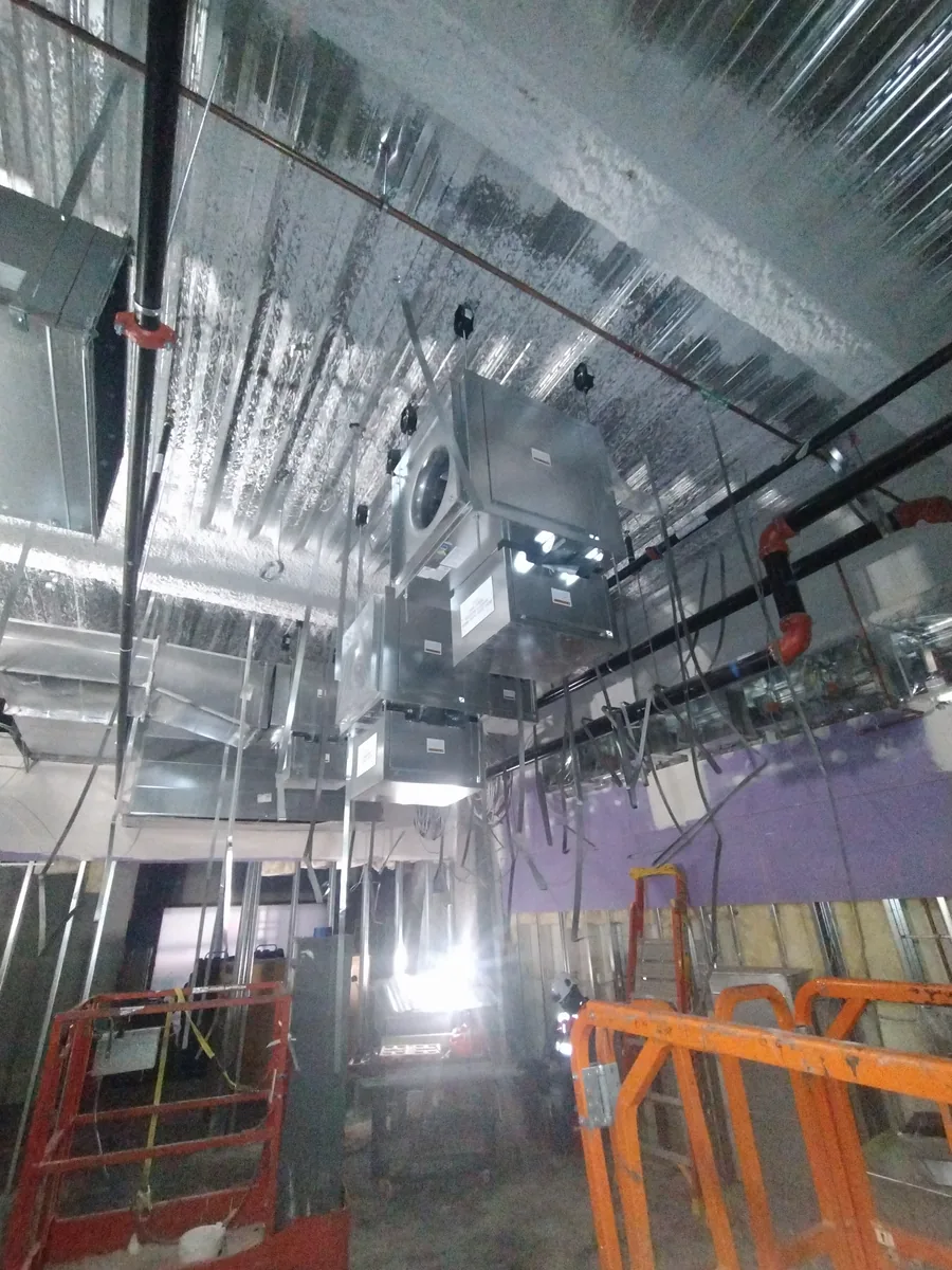 Ceiling grid / finish work